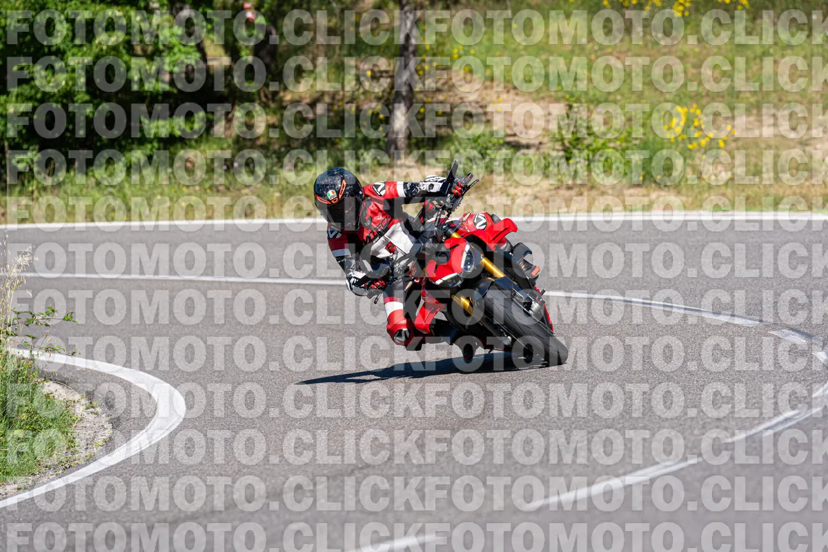 fotomotoclick-bocca-serriola-13-06-2026-22-09-58