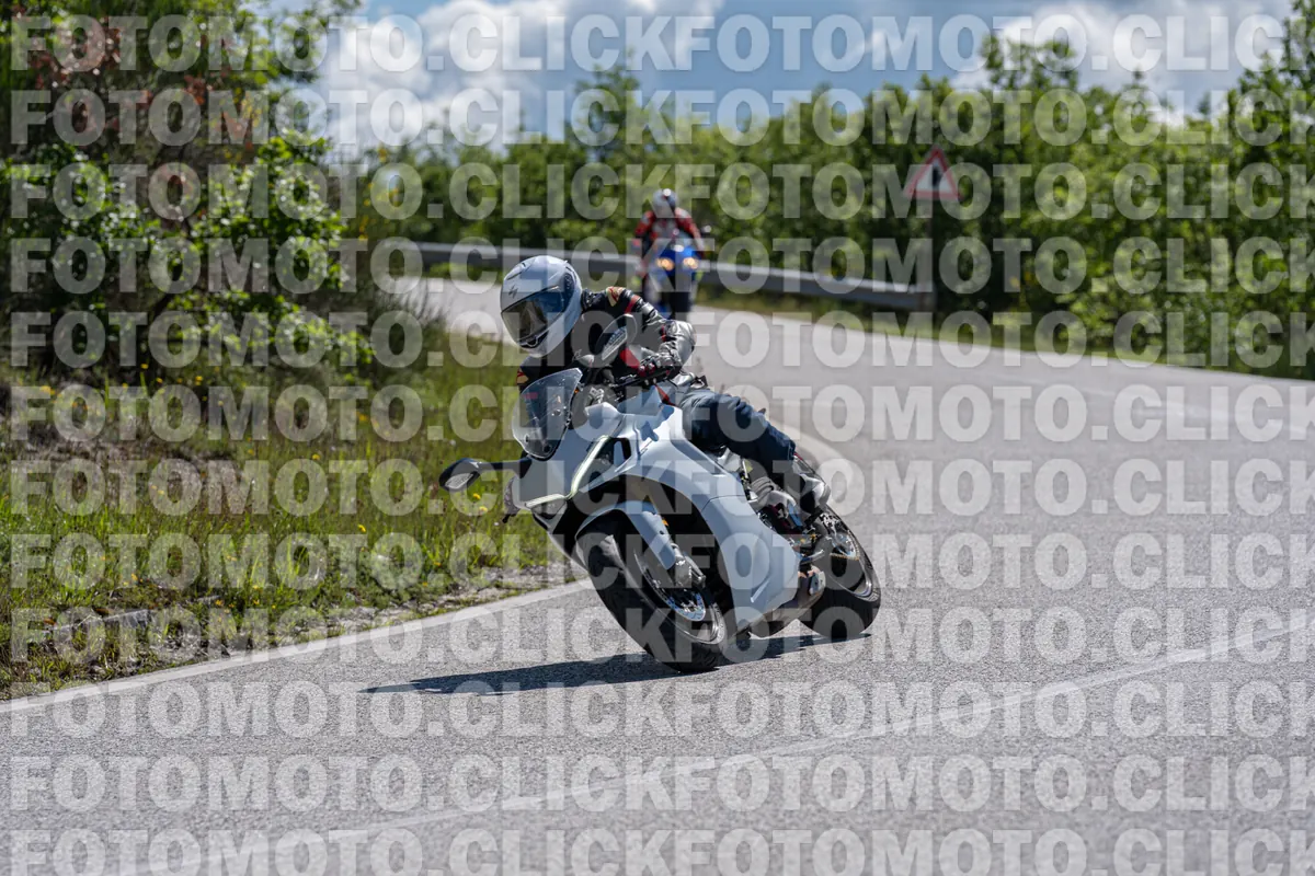 FotoMoto.Click  | La Tua Moto, la Nostra Foto fotomotoclick-bocca-serriola-17-05-2026-143-11-00