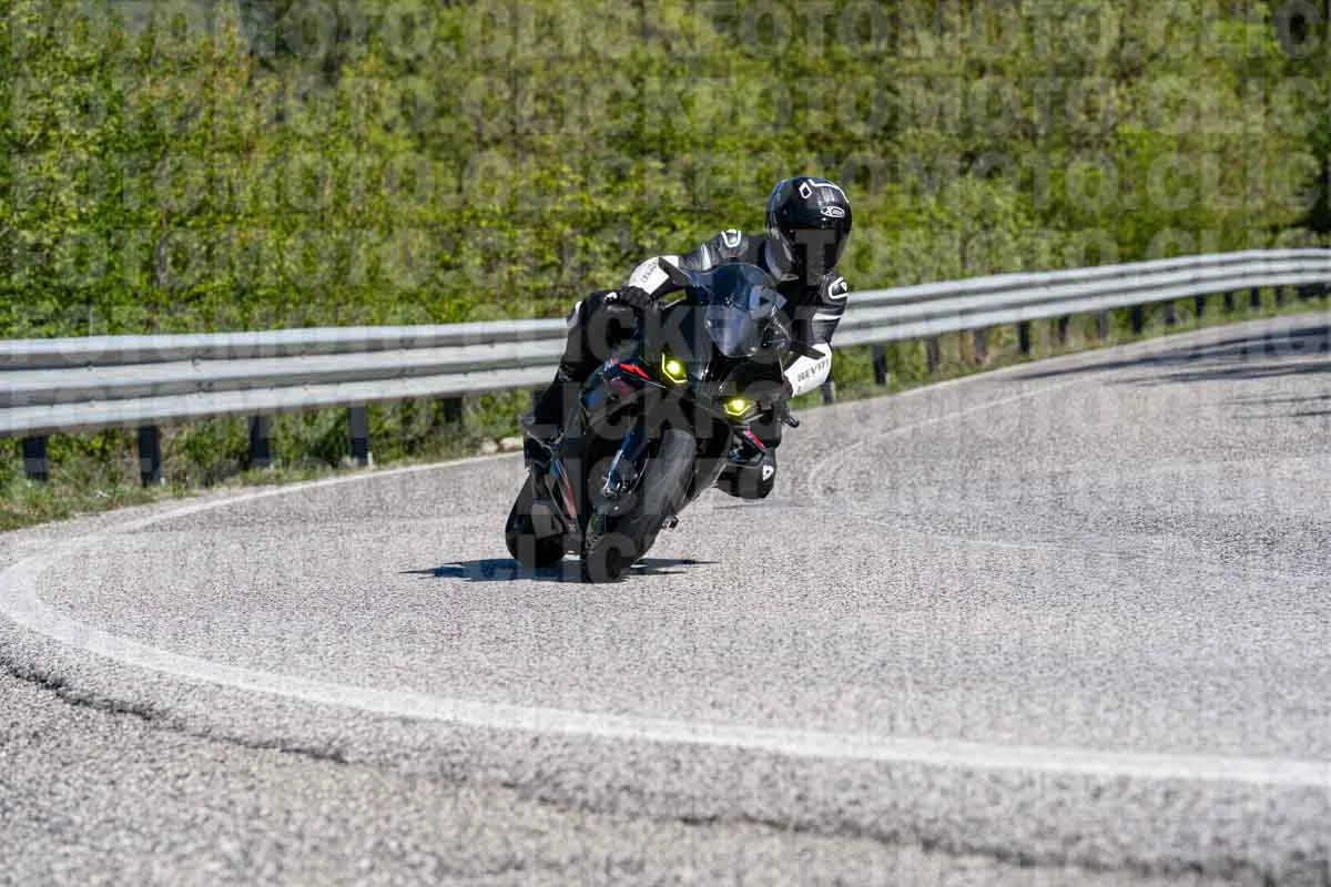 fotomotoclick-bocca-serriola-25-04-2026-181-10-26