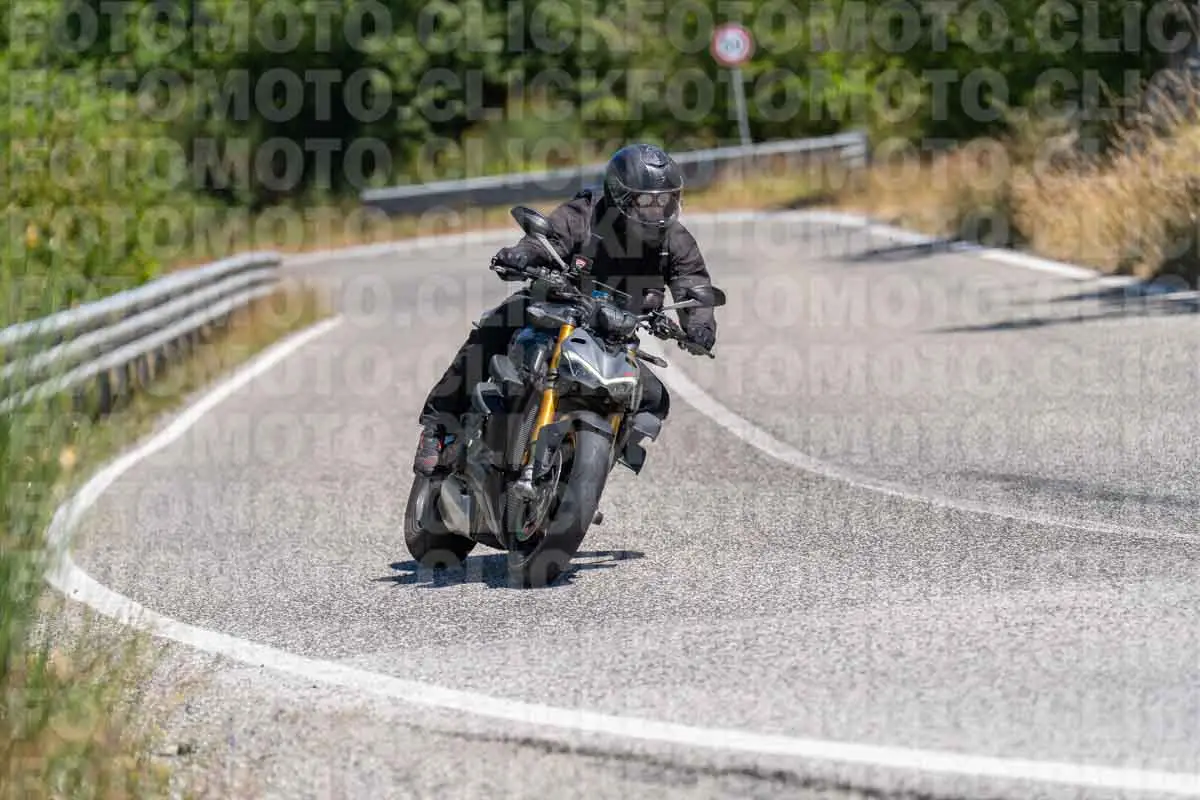 FotoMoto.Click  | La Tua Moto, la Nostra Foto fotomotoclick-bocca-serriola-06-09-2025-819-12-09