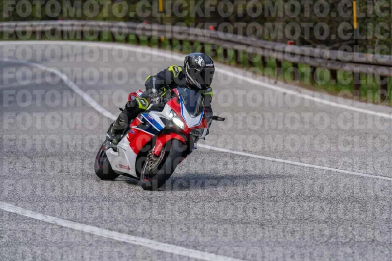 fotomotoclick-capannelle-18-05-2025-448-09-39