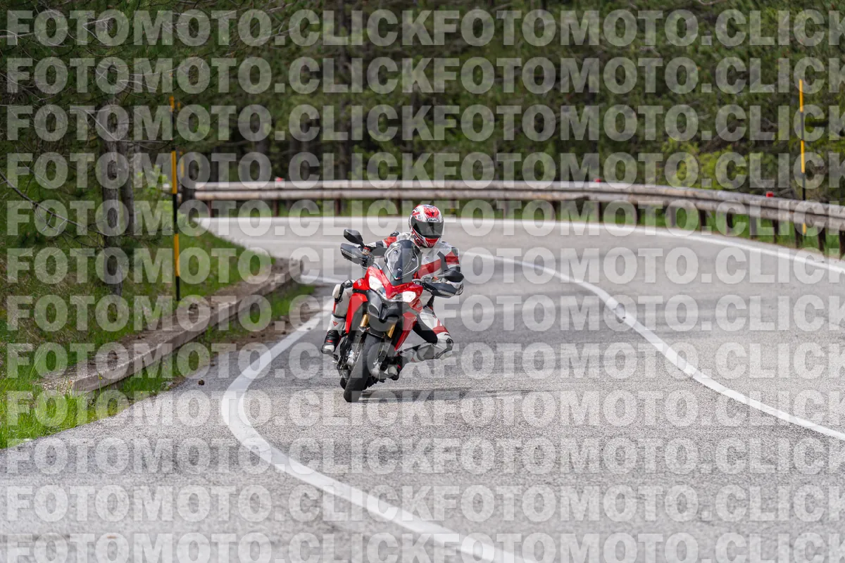 fotomotoclick-capannelle-18-05-2025-742-09-53
