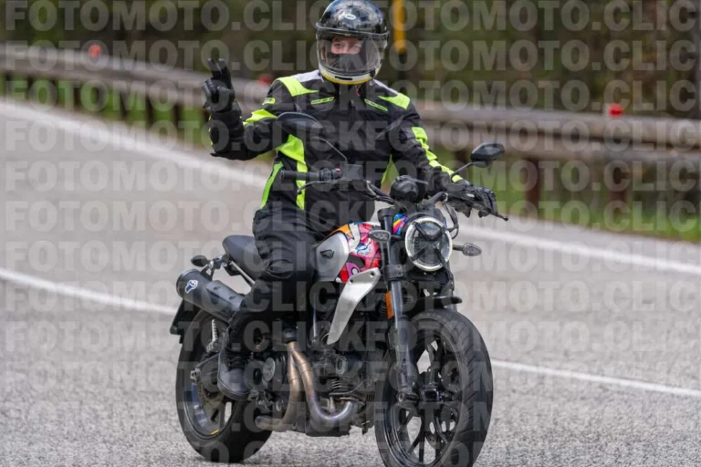 fotomotoclick-capannelle-18-05-2025-759-09-54