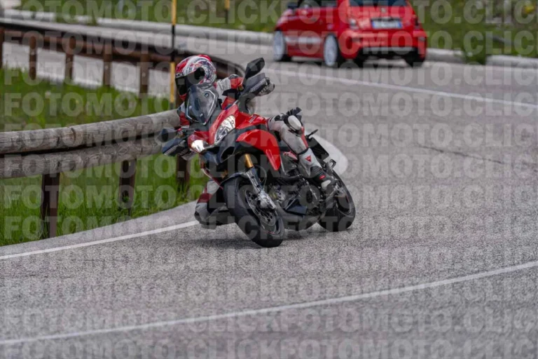 fotomotoclick-capannelle-18-05-2025-781-09-55