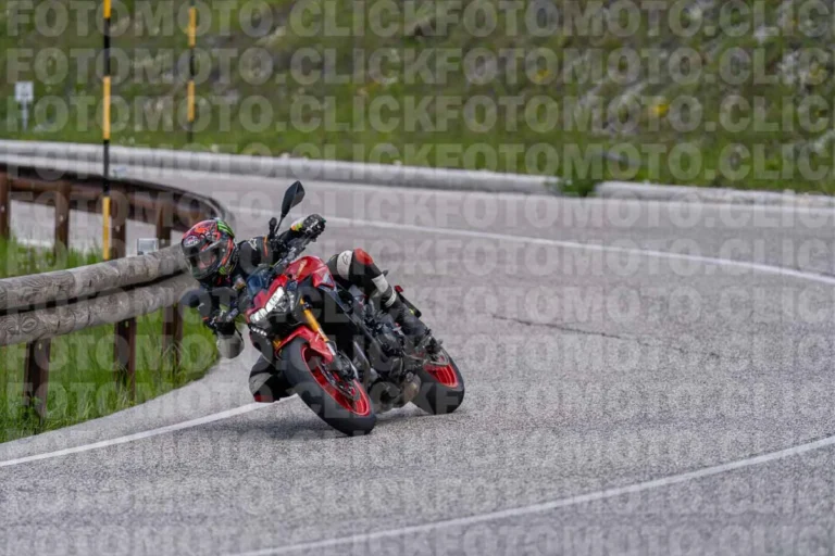 fotomotoclick-capannelle-18-05-2025-867-09-57