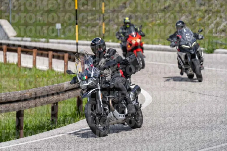 fotomotoclick-capannelle-18-05-2025-985-10-00