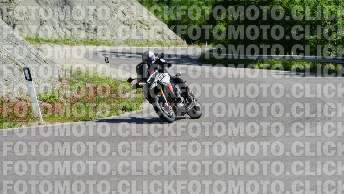 fotomotoclick-viamaggio-14-06-2026-105-09-42