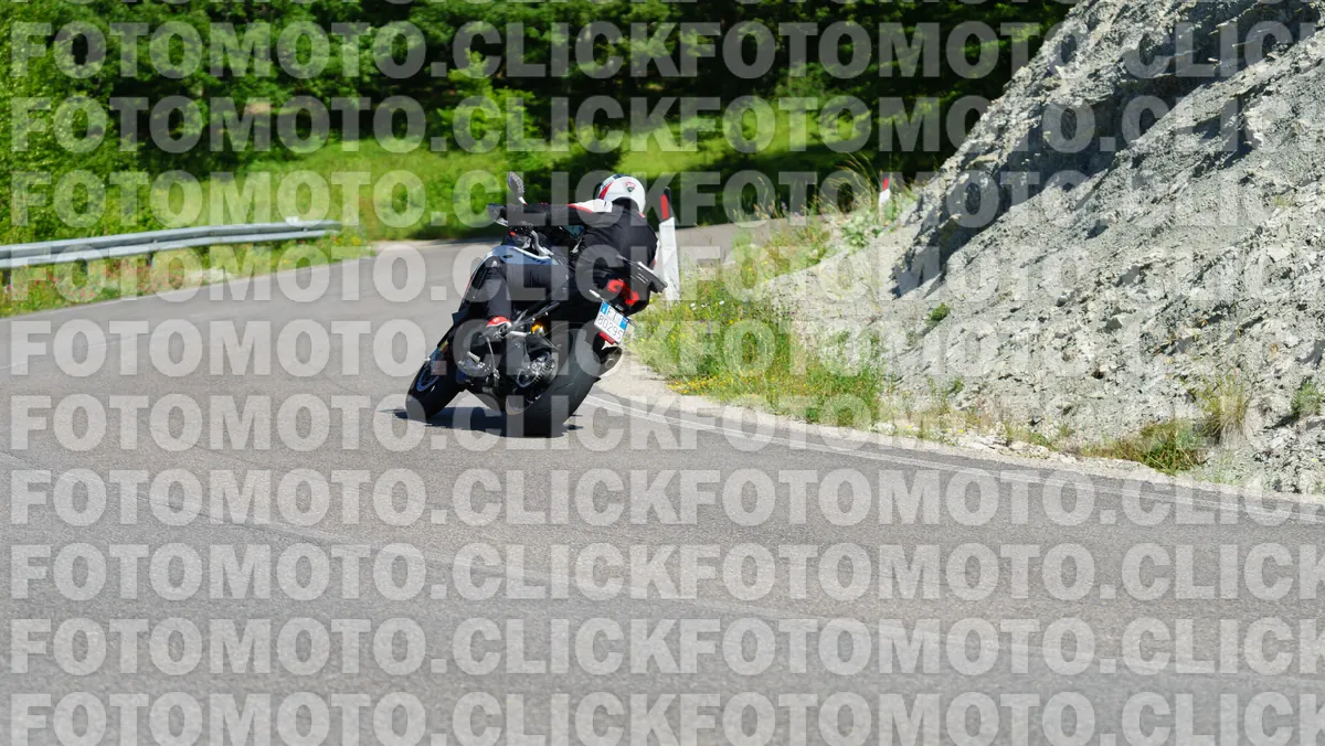 fotomotoclick-viamaggio-14-06-2026-107-09-42