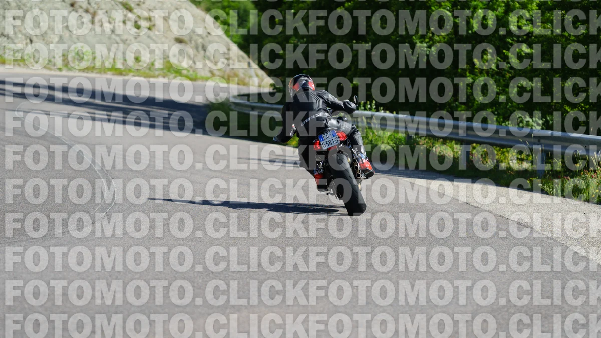 fotomotoclick-viamaggio-14-06-2026-119-09-44