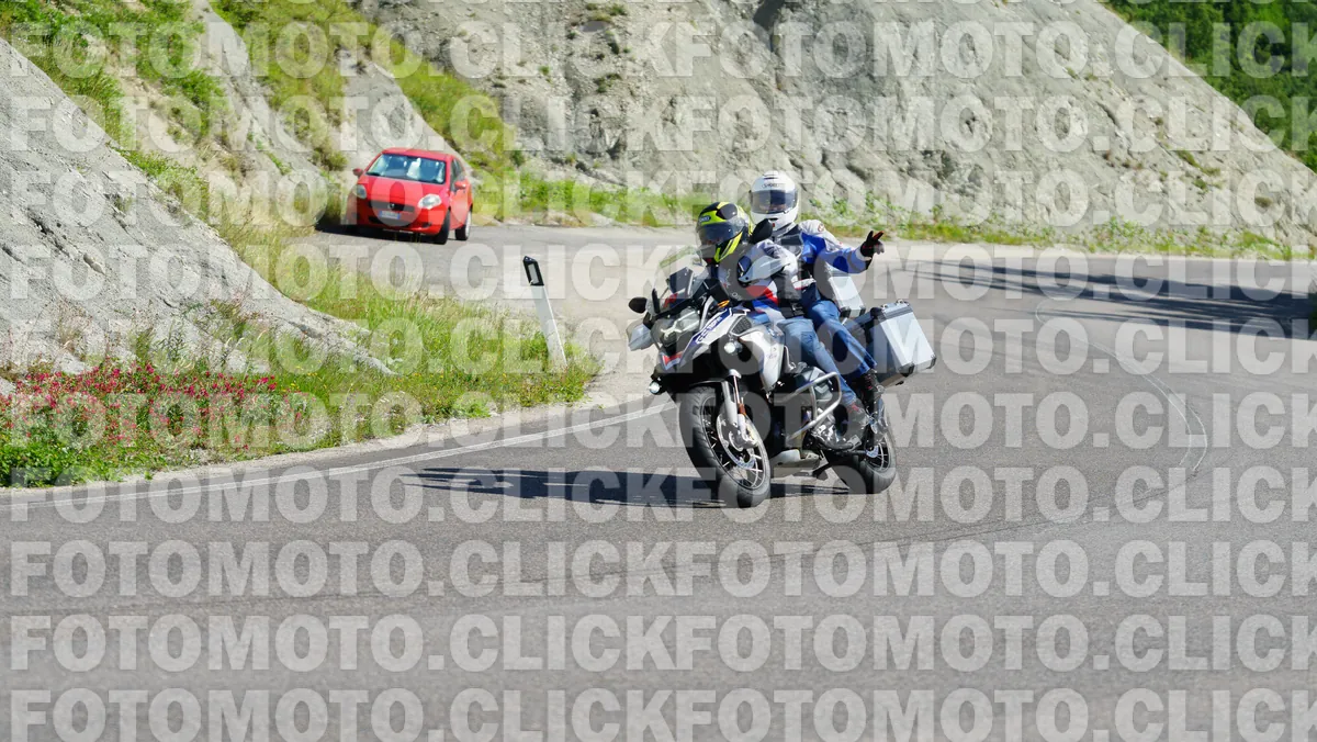 fotomotoclick-viamaggio-14-06-2026-122-09-45