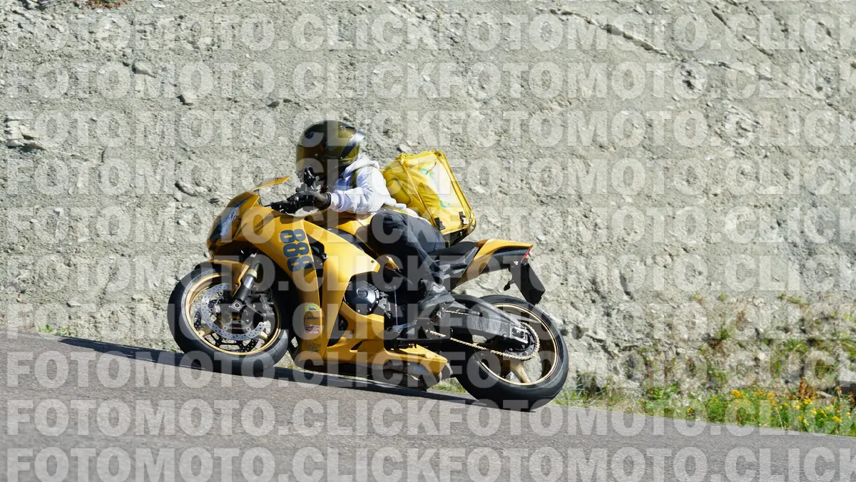 fotomotoclick-viamaggio-14-06-2026-143-09-48