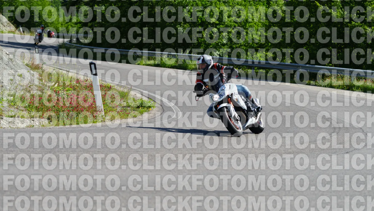 fotomotoclick-viamaggio-14-06-2026-146-09-48