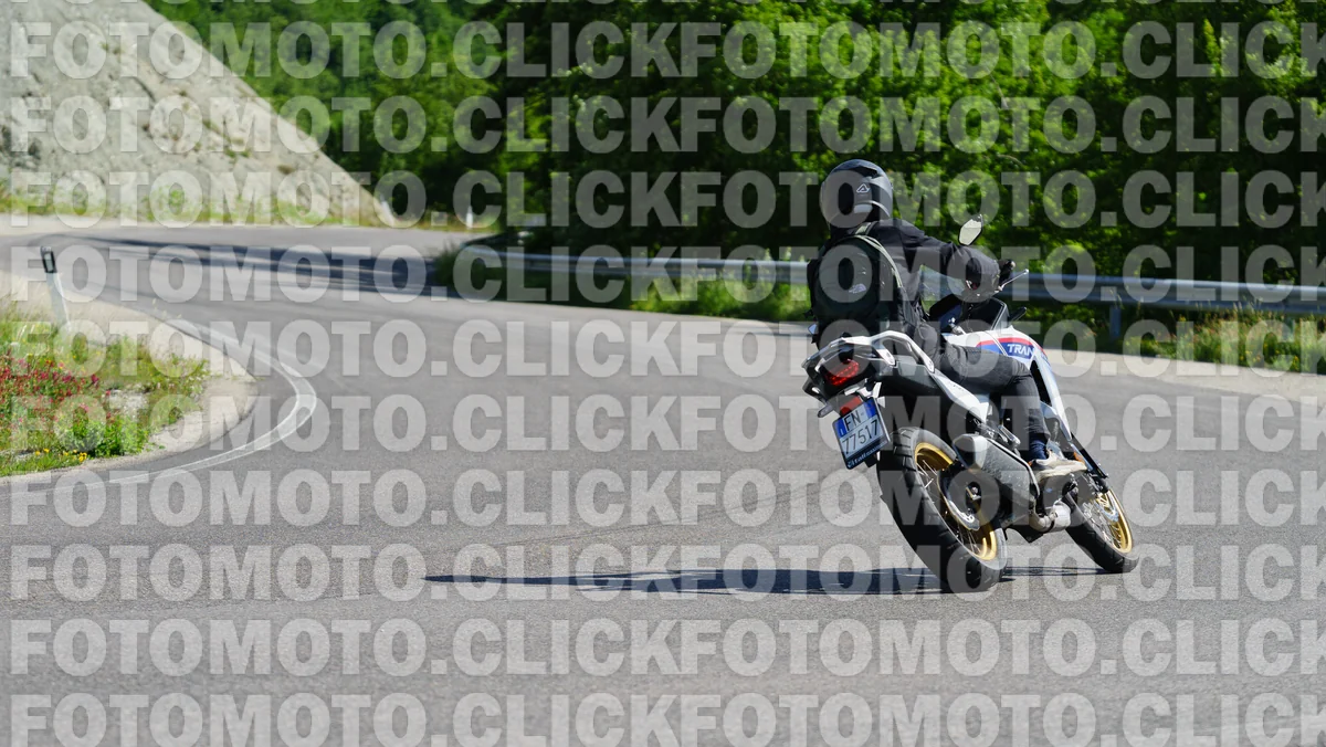 fotomotoclick-viamaggio-14-06-2026-183-09-52