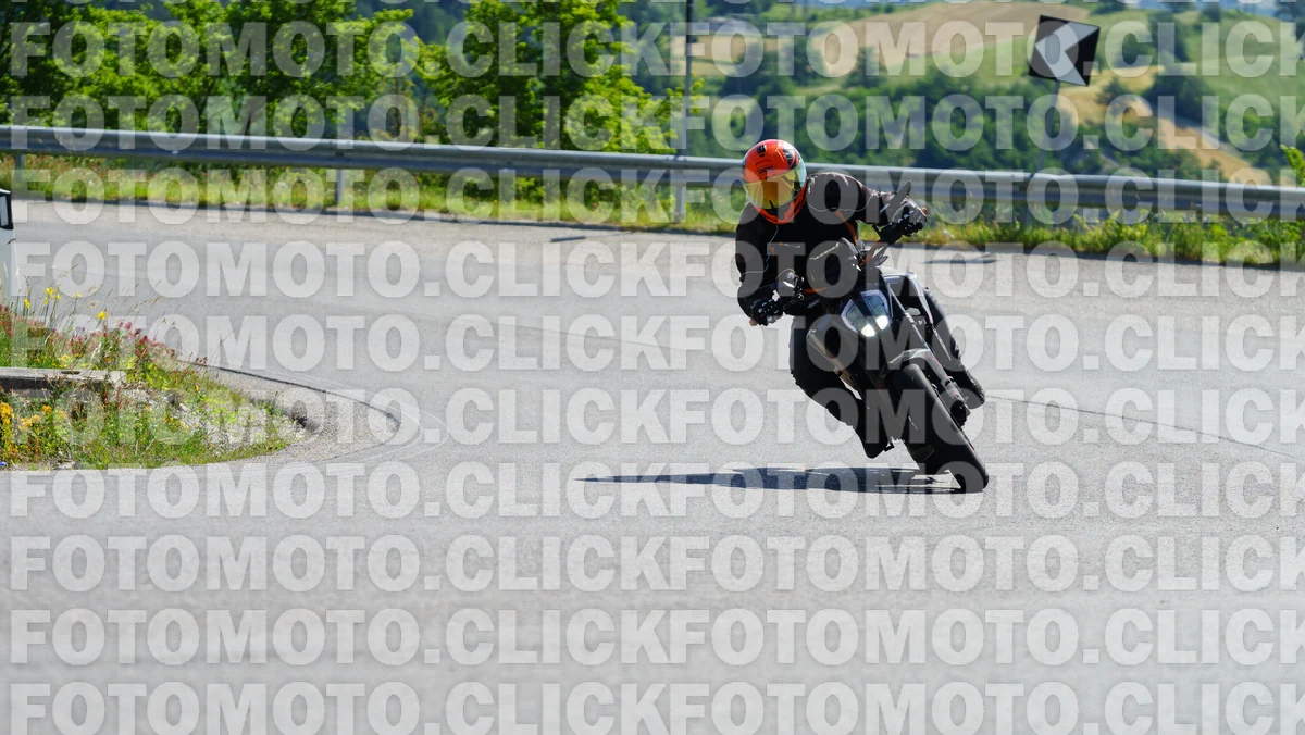 fotomotoclick-viamaggio-14-06-2026-190-09-54