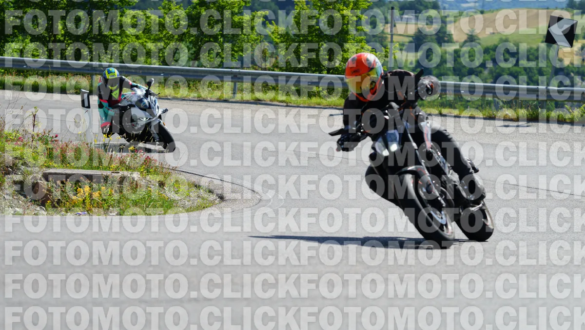 fotomotoclick-viamaggio-14-06-2026-191-09-54