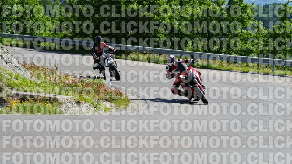 fotomotoclick-viamaggio-14-06-2026-203-09-54