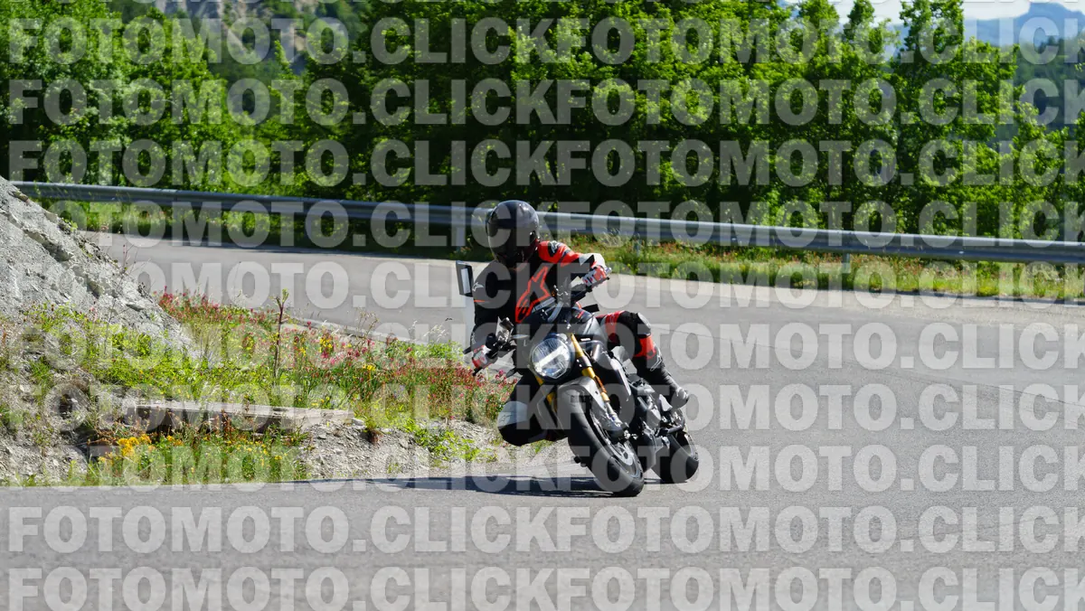 fotomotoclick-viamaggio-14-06-2026-205-09-54