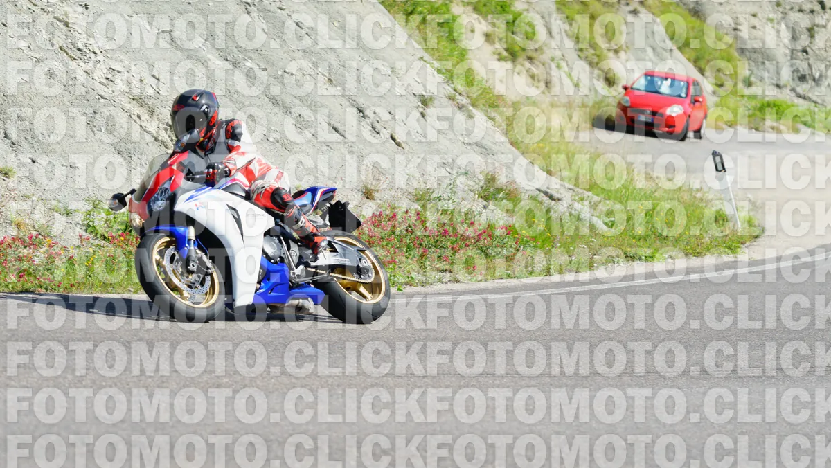fotomotoclick-viamaggio-14-06-2026-222-09-57