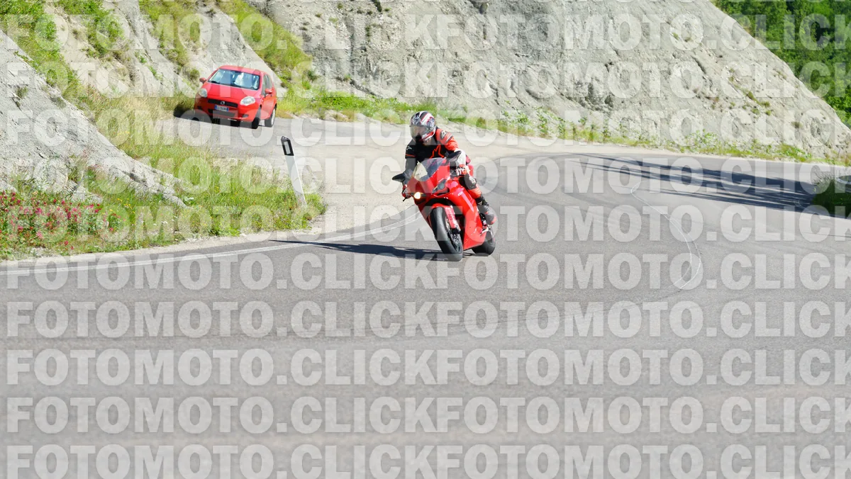 fotomotoclick-viamaggio-14-06-2026-225-09-57