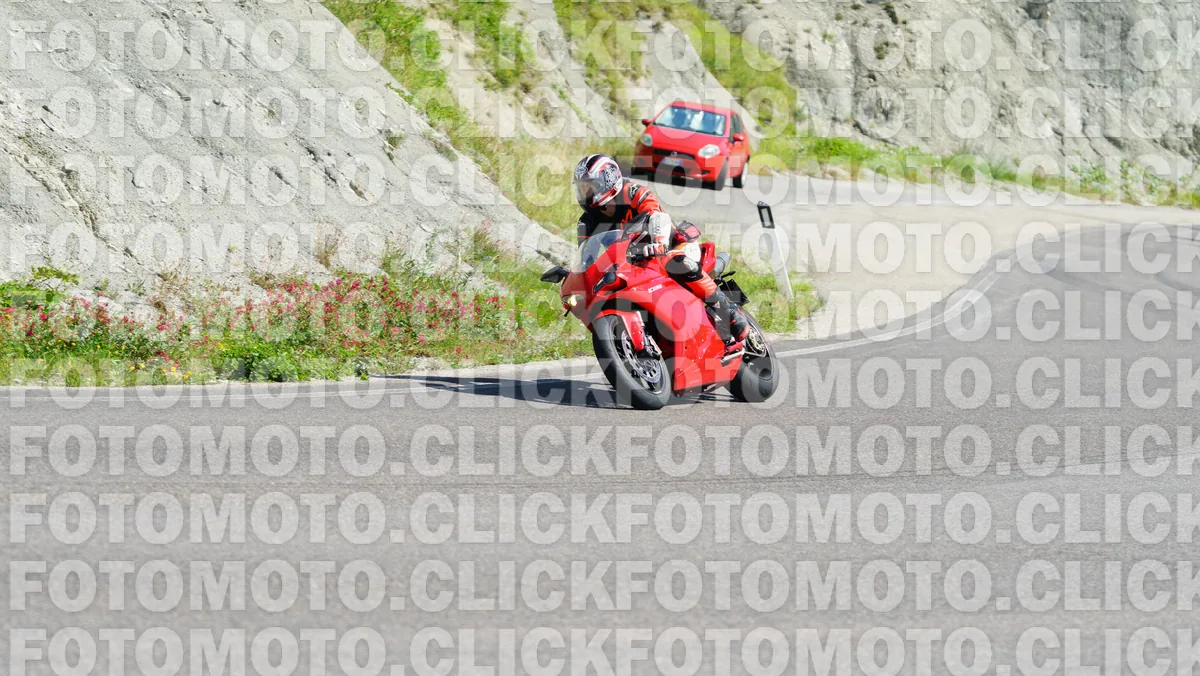 fotomotoclick-viamaggio-14-06-2026-226-09-57