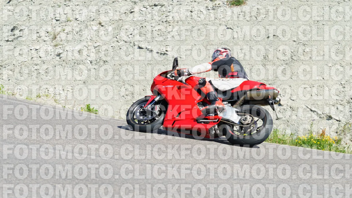 fotomotoclick-viamaggio-14-06-2026-227-09-57