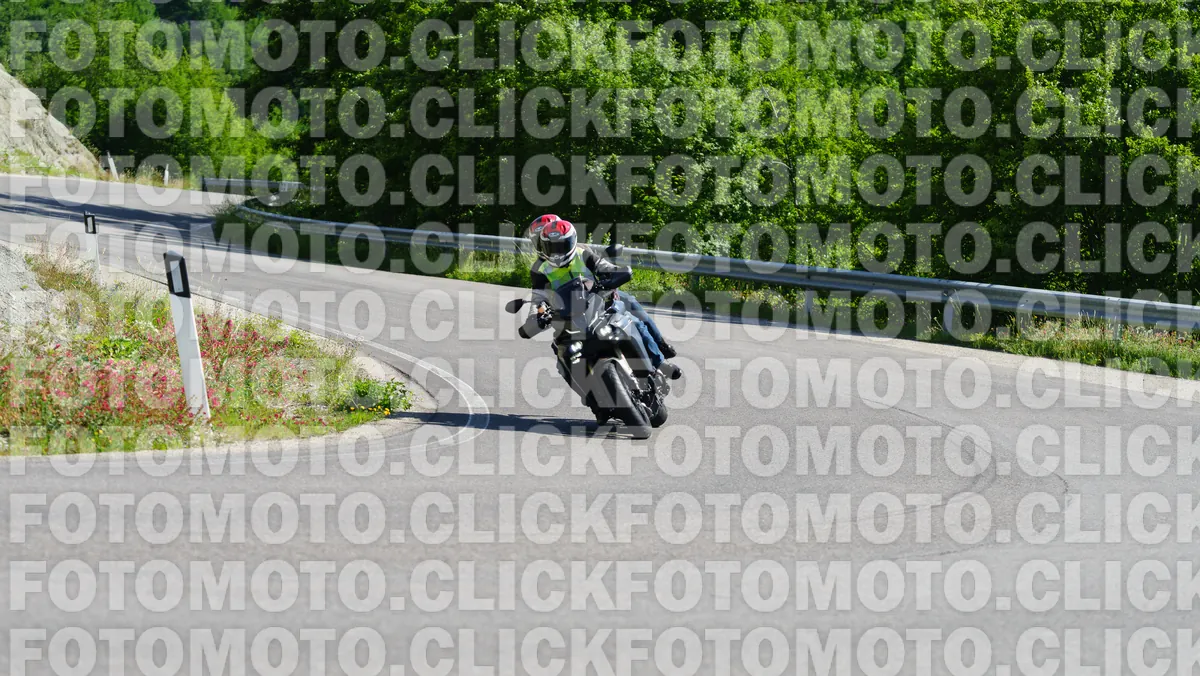 fotomotoclick-viamaggio-14-06-2026-233-09-58