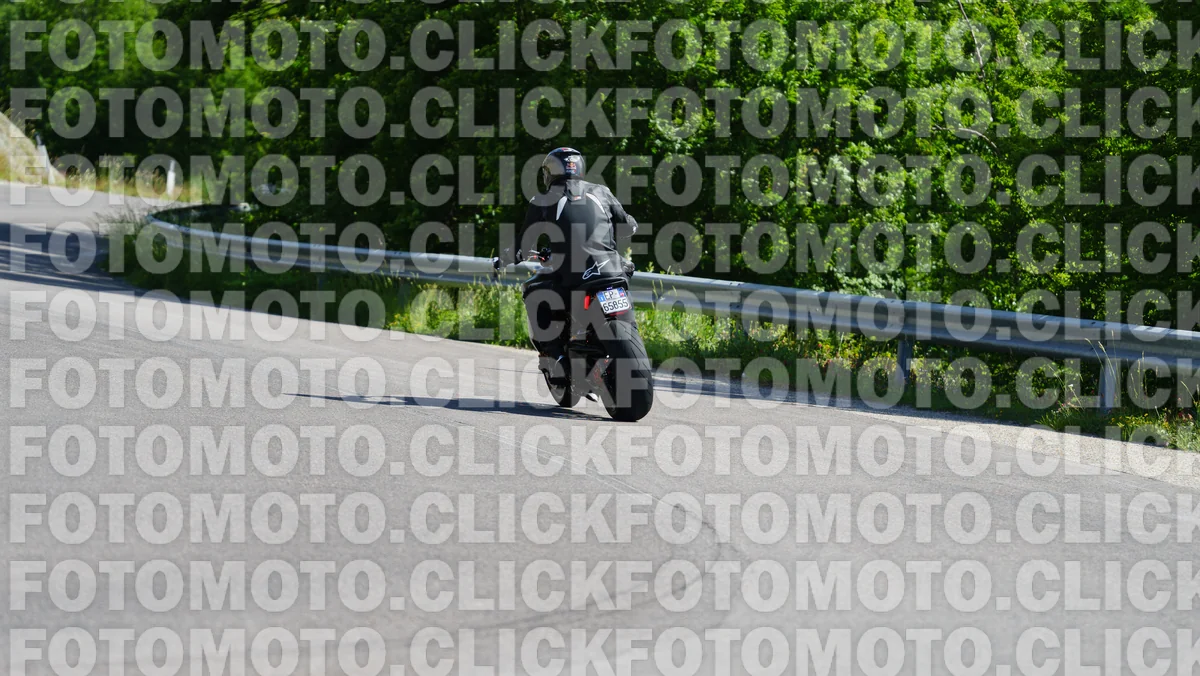 fotomotoclick-viamaggio-14-06-2026-238-09-58