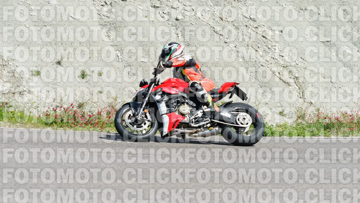 fotomotoclick-viamaggio-14-06-2026-334-10-11