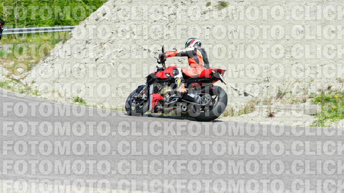 fotomotoclick-viamaggio-14-06-2026-335-10-11