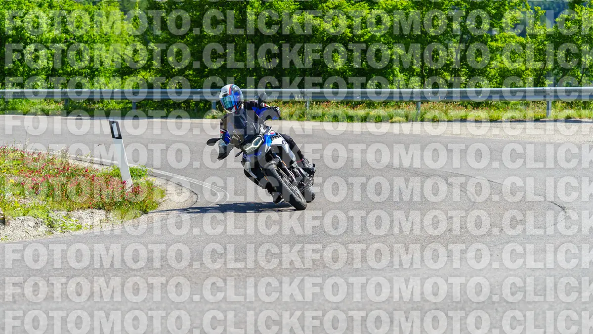 fotomotoclick-viamaggio-14-06-2026-376-10-15
