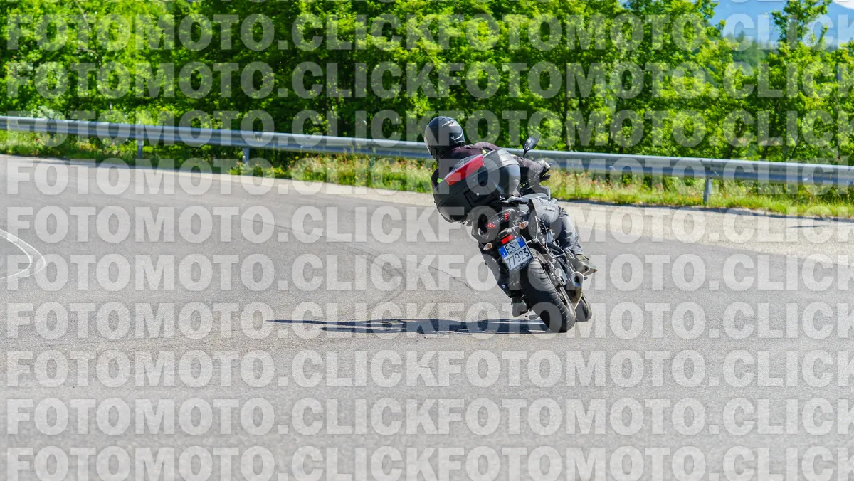 fotomotoclick-viamaggio-14-06-2026-382-10-15