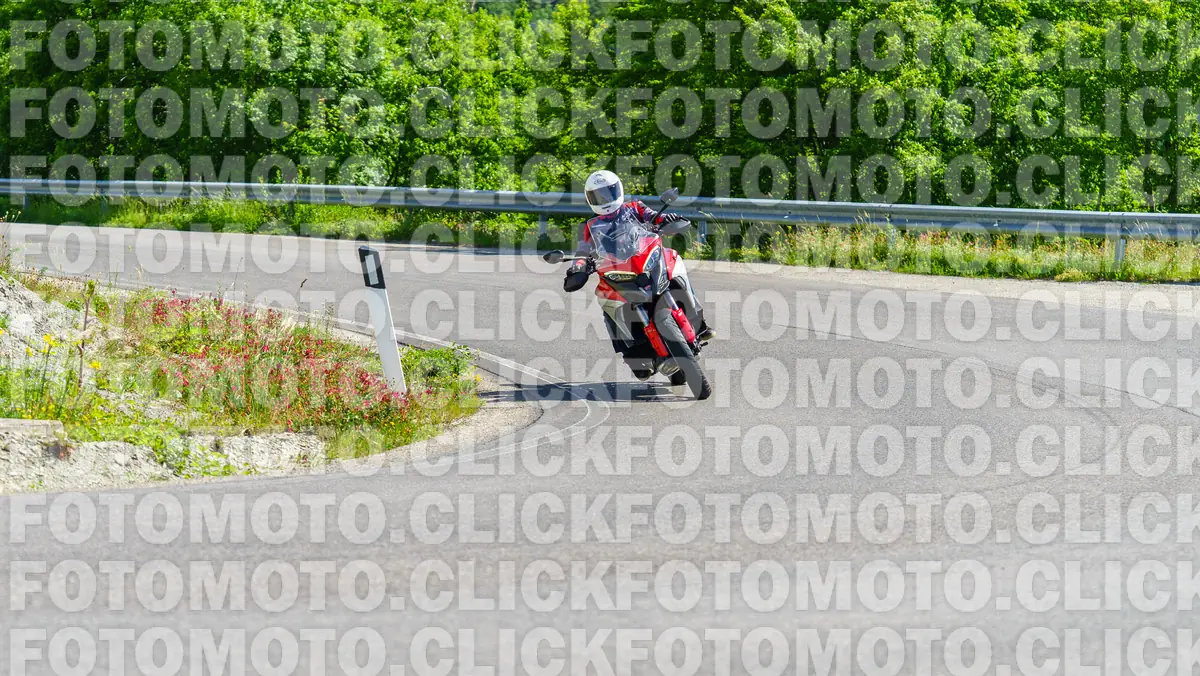 fotomotoclick-viamaggio-14-06-2026-383-10-15