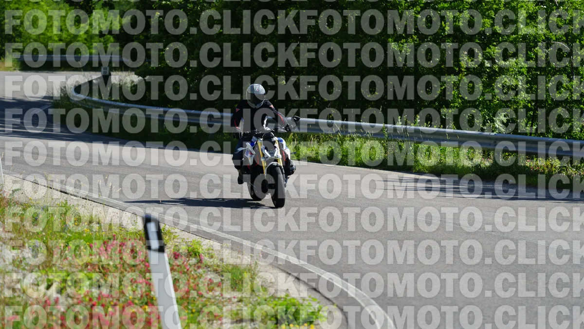 fotomotoclick-viamaggio-14-06-2026-41-09-35