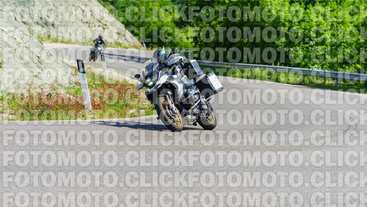 fotomotoclick-viamaggio-14-06-2026-444-10-27