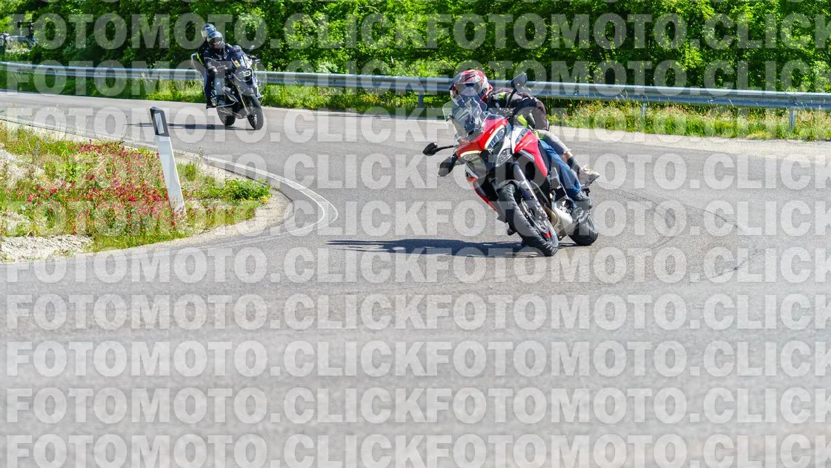 fotomotoclick-viamaggio-14-06-2026-465-10-29