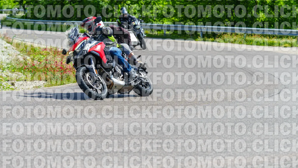 fotomotoclick-viamaggio-14-06-2026-467-10-29