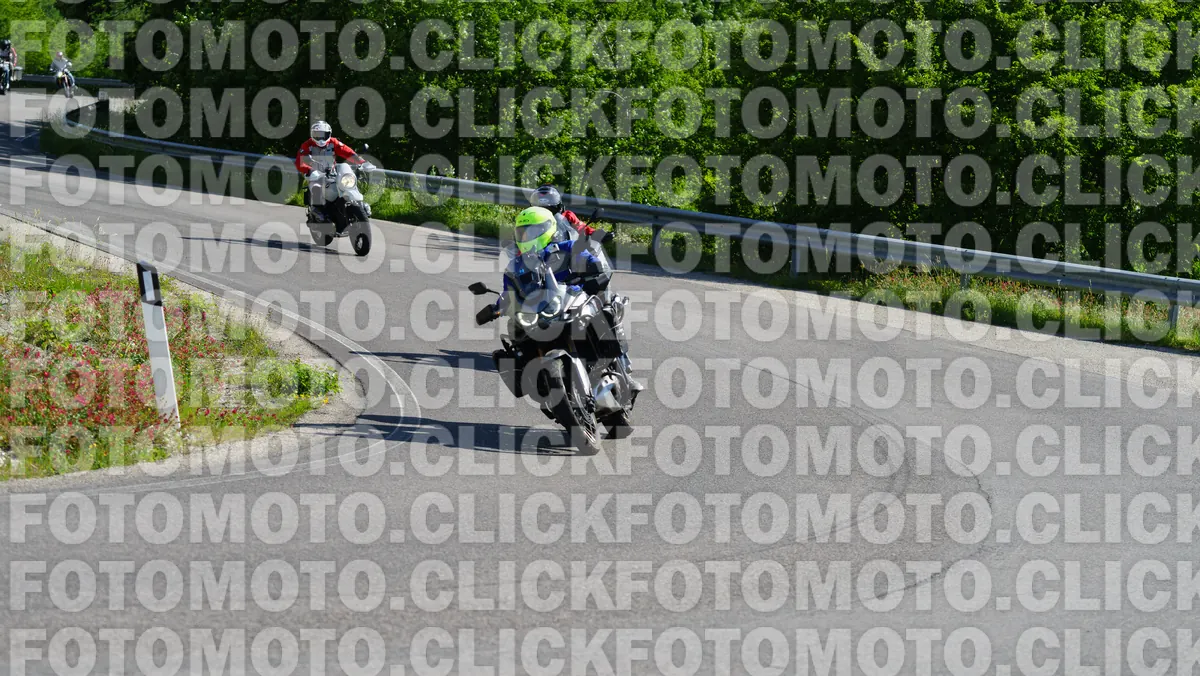 fotomotoclick-viamaggio-14-06-2026-49-09-36
