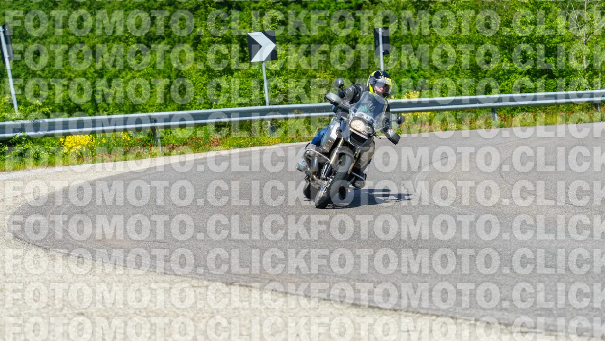fotomotoclick-viamaggio-14-06-2026-500-10-31