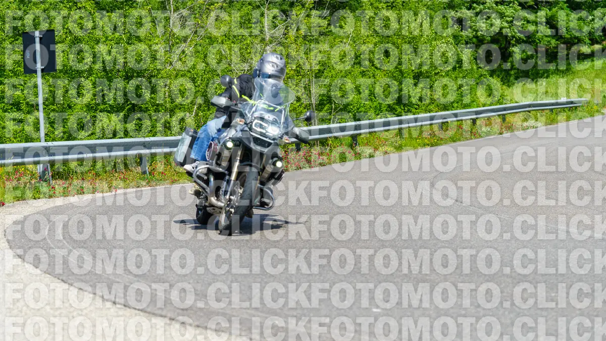 fotomotoclick-viamaggio-14-06-2026-615-10-48