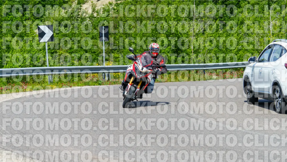 fotomotoclick-viamaggio-14-06-2026-656-10-56
