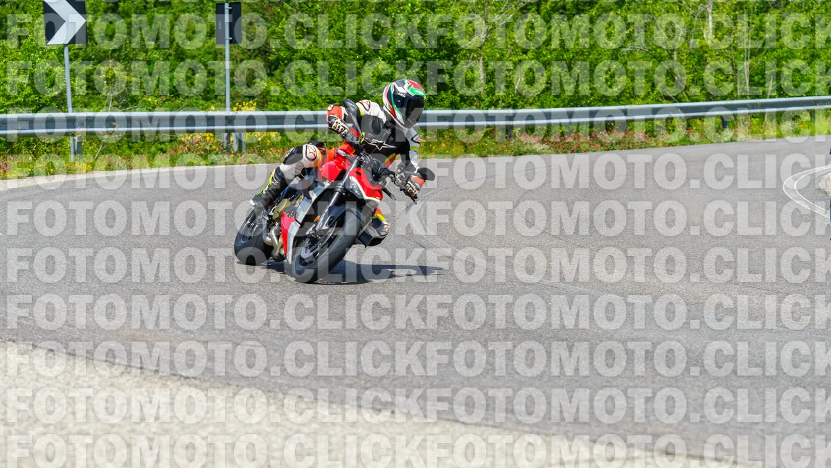 fotomotoclick-viamaggio-14-06-2026-659-10-56