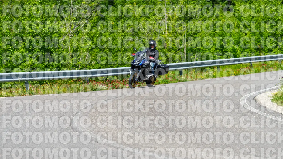 fotomotoclick-viamaggio-14-06-2026-702-11-00