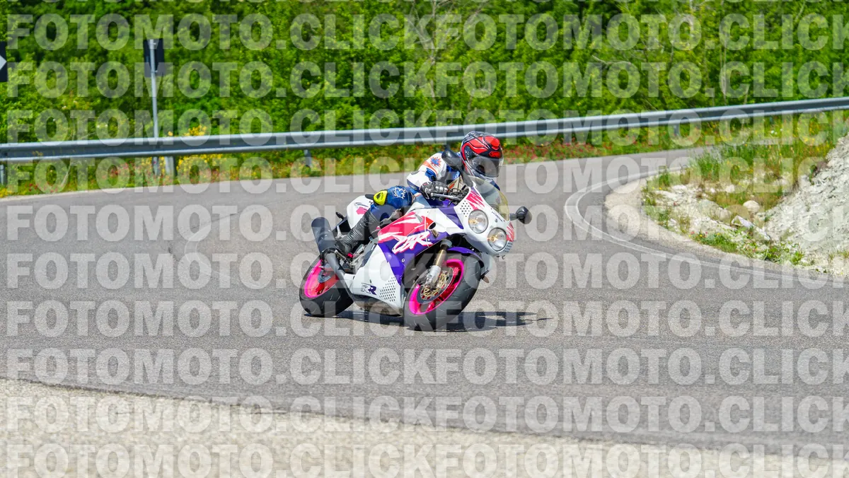 fotomotoclick-viamaggio-14-06-2026-795-11-12