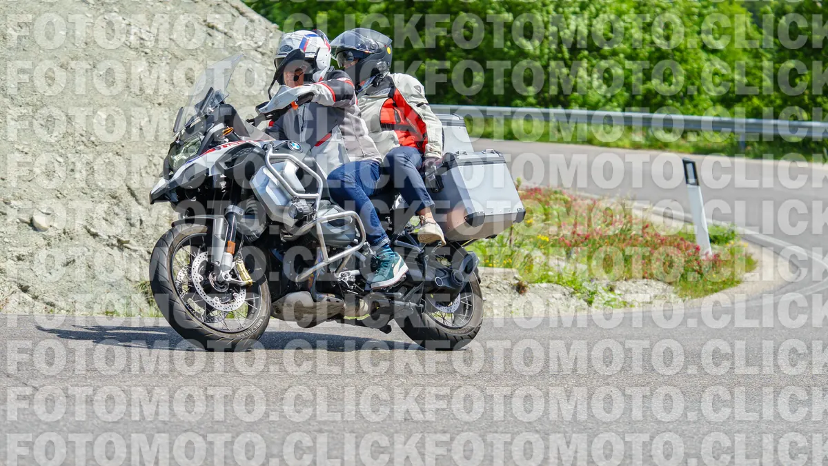 fotomotoclick-viamaggio-14-06-2026-815-11-15