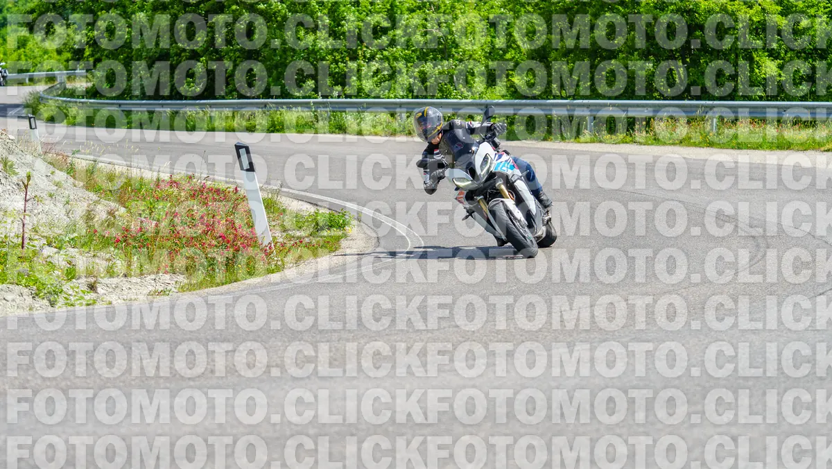 fotomotoclick-viamaggio-14-06-2026-816-11-17