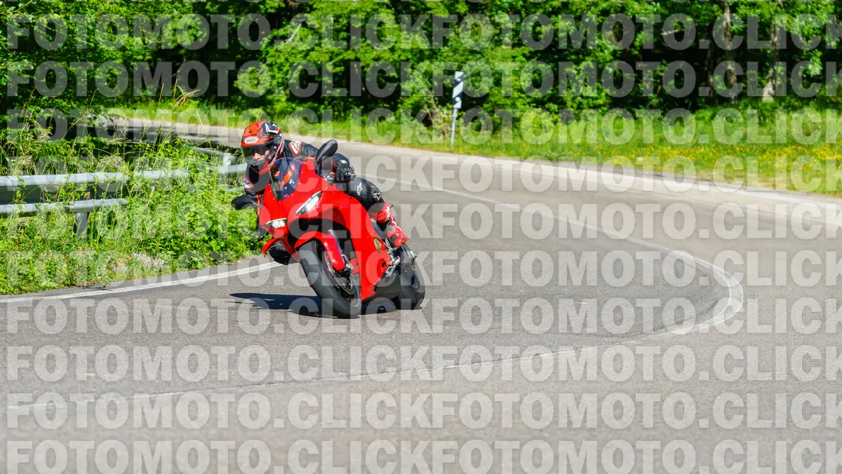 fotomotoclick-viamaggio-14-06-2026-9-09-31