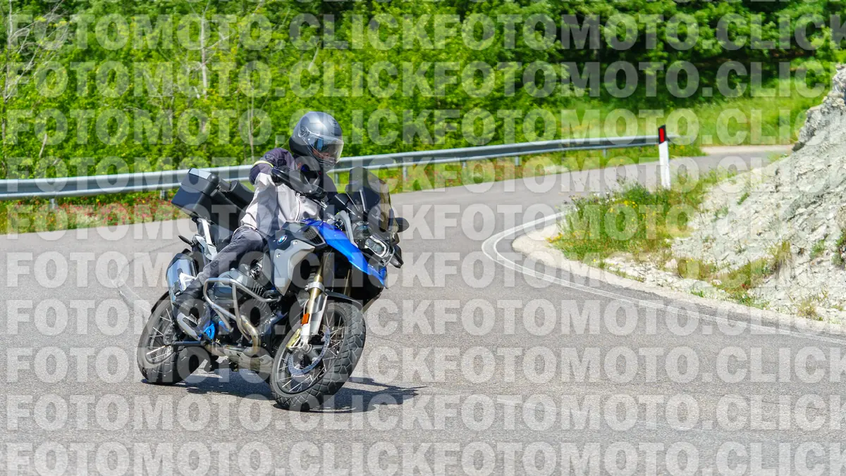 fotomotoclick-viamaggio-14-06-2026-930-11-39